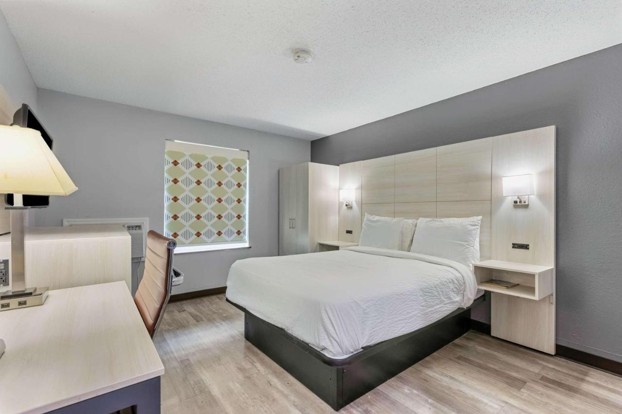 Days Inn By Wyndham Savannah Gateway I-95 Georgetown Esterno foto